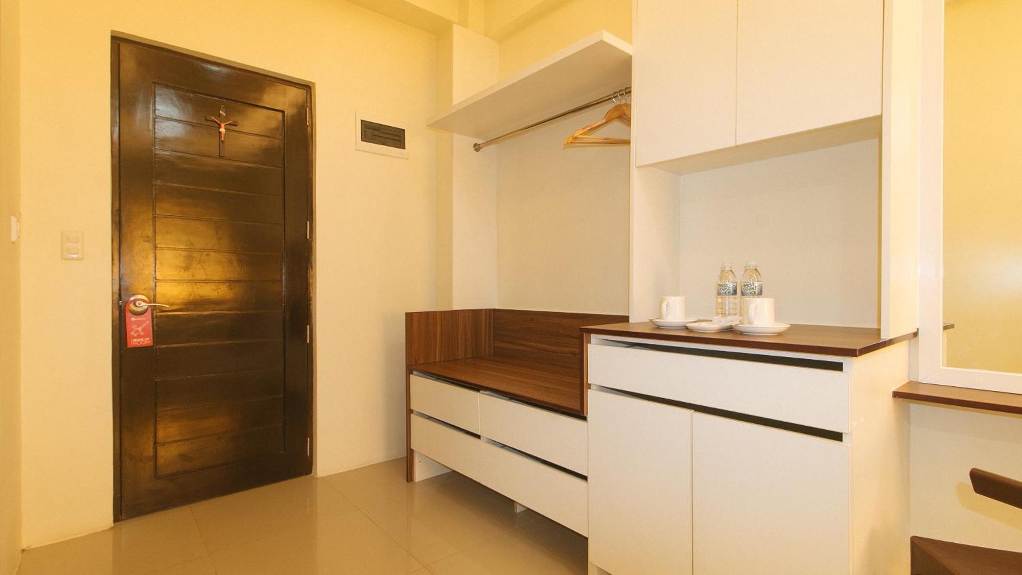 Reddoorz @ Leoncia Apartelle Mandaue City Luaran gambar