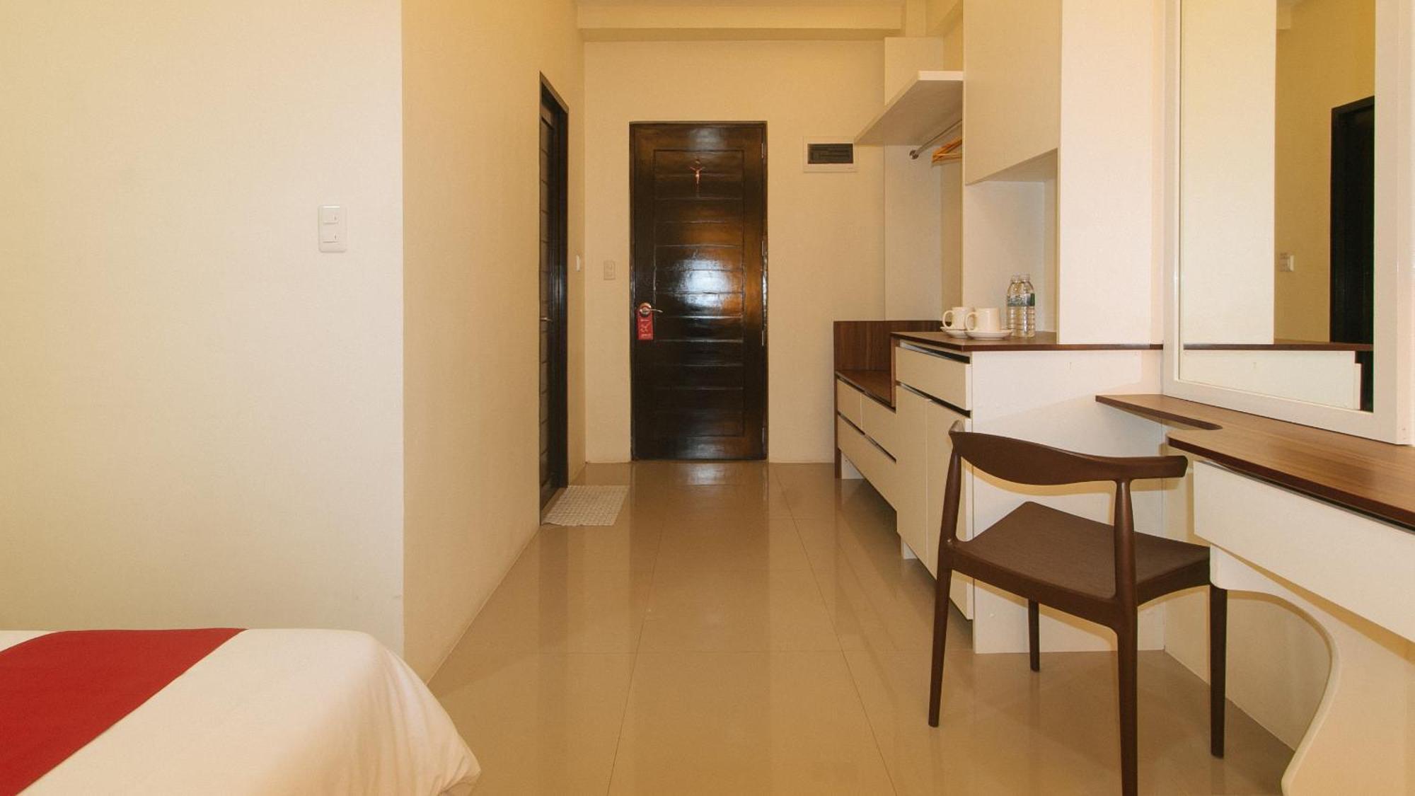 Reddoorz @ Leoncia Apartelle Mandaue City Luaran gambar